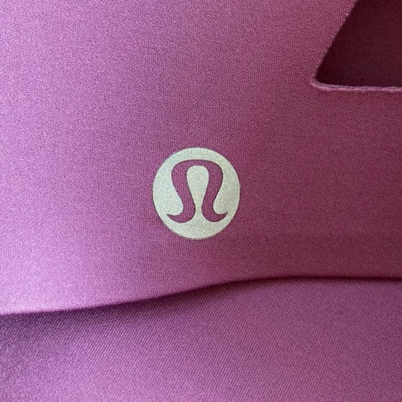 Lululemon Laser Focused bra. 💗 - Picture 9 of 9